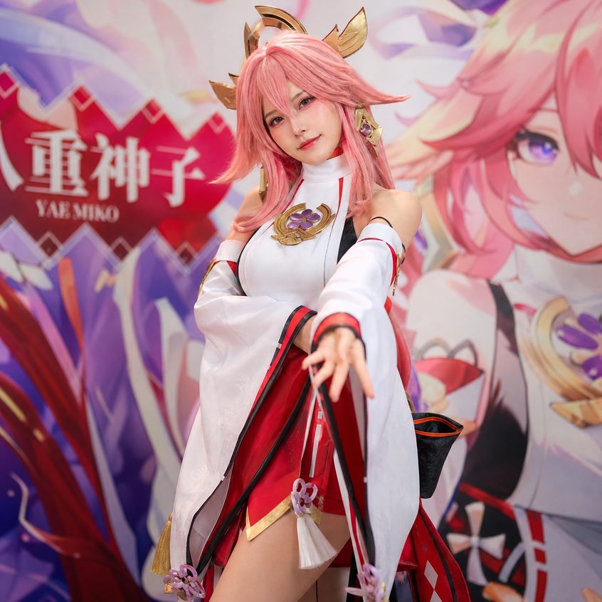 猎奇社区Cosplay展示-八重神子